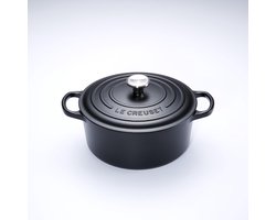 Le Creuset - Gietijzeren ronde braadpan in Mat Zwart 20cm 2,4l