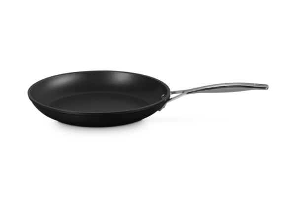 LE CREUSET- Anti-Aanbak Koekenpan in Zwart 28 cm LE CREUSET- Anti-Aanbak Koekenpan in Zwart 28 cm