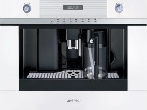 SMEG - AUTO. KOFFIEMACHINE CMSC451B