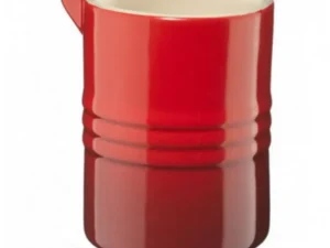 LE CREUSET - Aardewerken Melkkannetje in Kersenrood 9cm 0,15l LE CREUSET - Aardewerken Melkkannetje in Kersenrood 9cm 0,15l